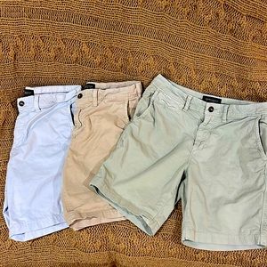 Lot of American Eagle men’s shorts